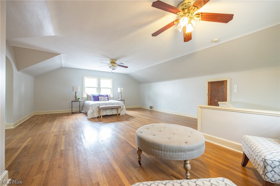 Cleveland Heights Blvd - Residential