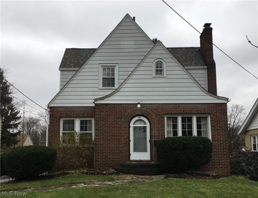 Motivated seller says take a look & make an offer! Right in the center of Boardman you will find this spacious and charming home- great location, close to everything! Large rooms with hardwood floors under the new carpet. Living room with fireplace, formal dining room, kitchen with appliances- lots of charm with features like arched door ways and chair rails. 1st floor master suite with master bath and walk in closet. Upstairs 2 additional bedrooms with built-ins and large closets. Full basement with workshop area. 2 car detached garage and nice back yard. This home is complete with a home warranty for a worry free purchase. Call today to schedule a private showing!