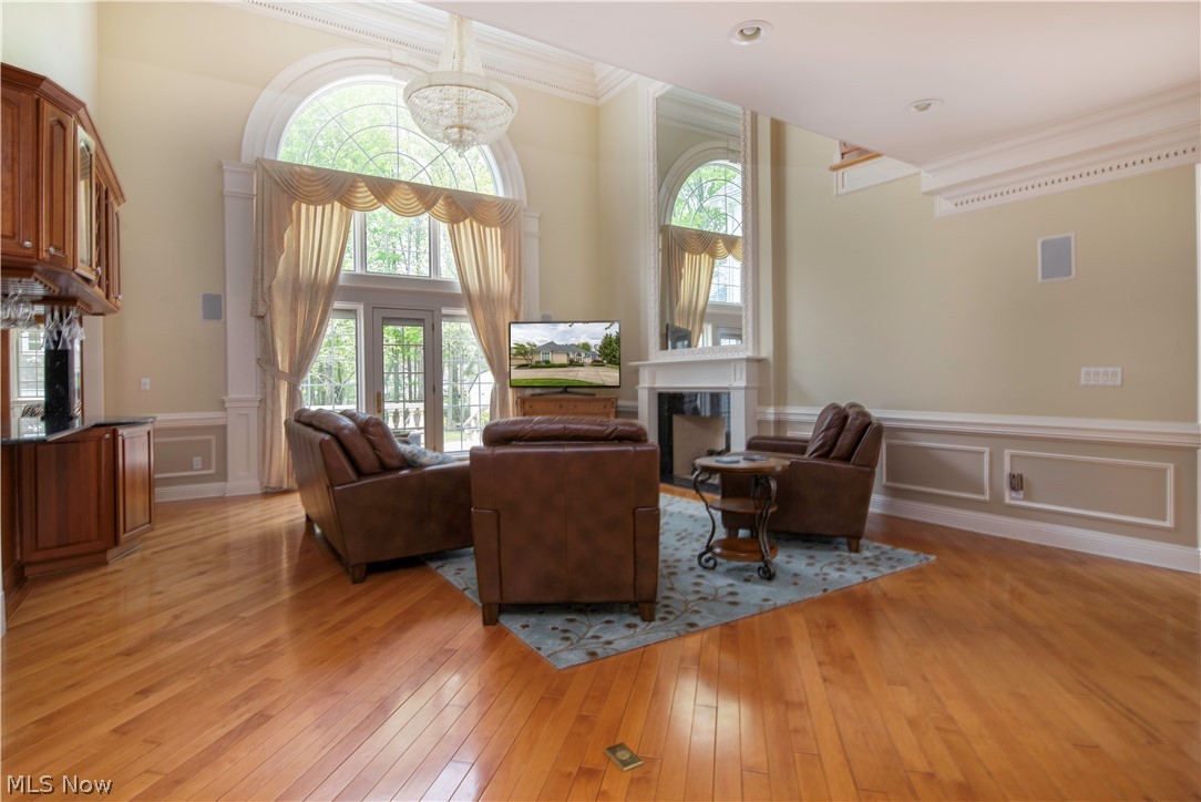 Russo Lakhani 01 Correcti - Residential