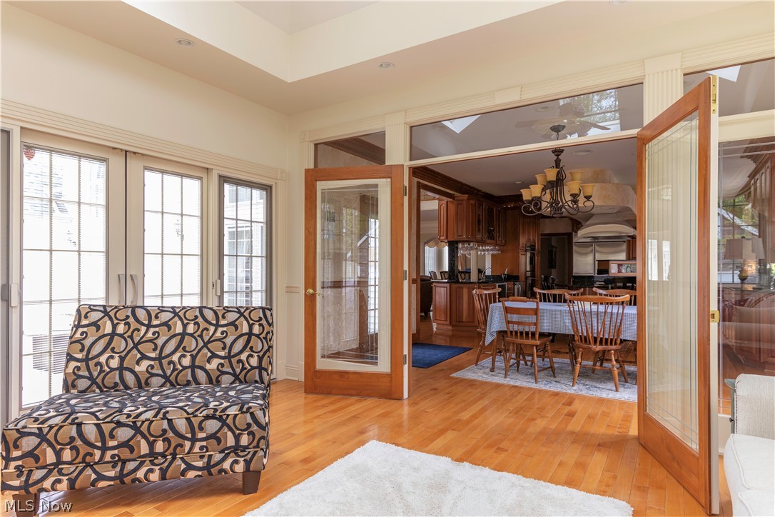 Russo Lakhani 01 Correcti - Residential