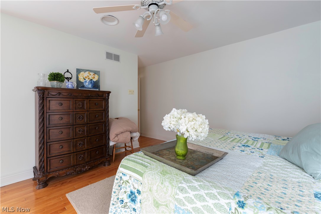 Russo Lakhani 01 Correcti - Residential