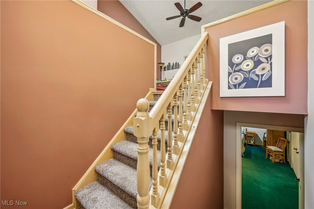 2310 Crestmont Drive, Girard, Ohio image 32