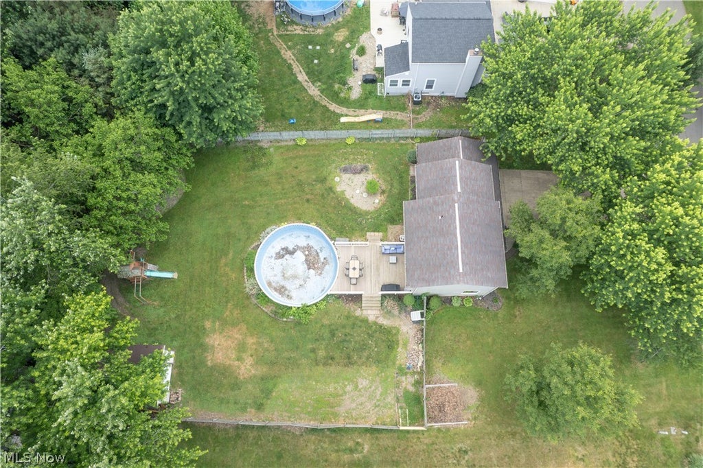 Photo of 11032 Titus Avenue NW, Uniontown, OH 44685 (MLS # 5215111)