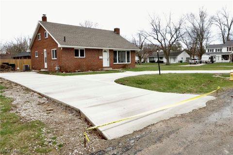 33239 Redwood Boulevard, Avon Lake, OH 44012 - #: 5096331