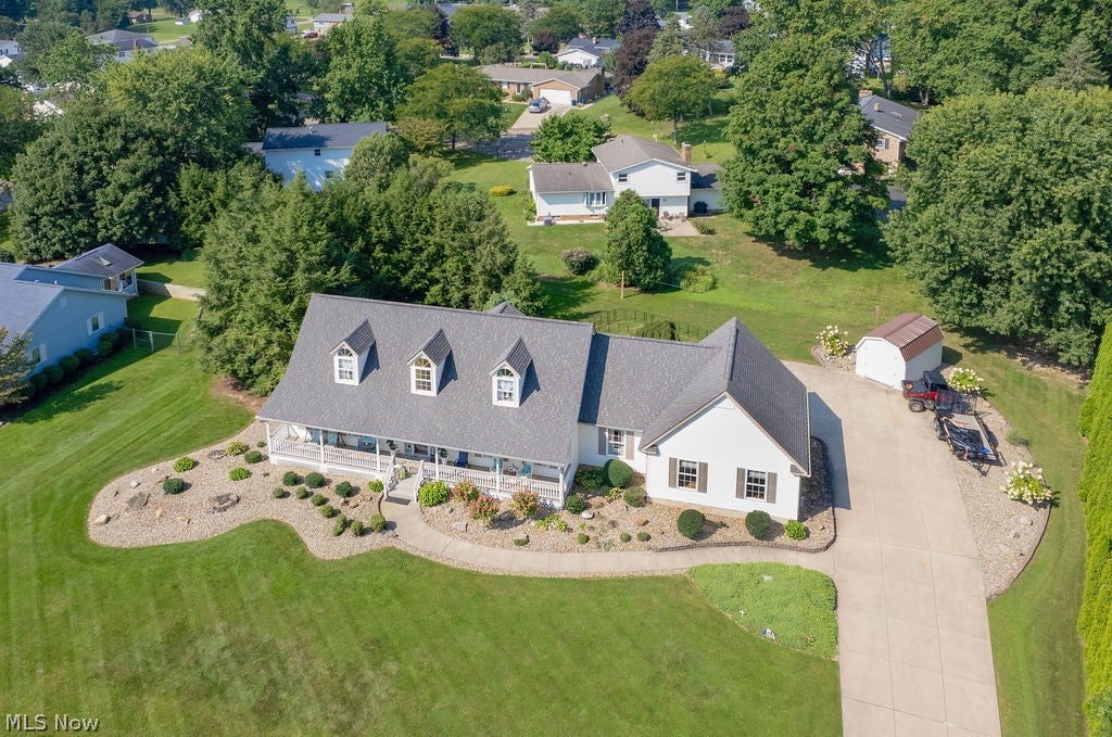 1067 Mohawk Trail SW