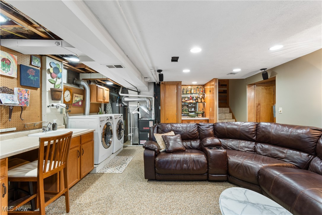 1336 Bellcrest Drive, Akron, Ohio image 30