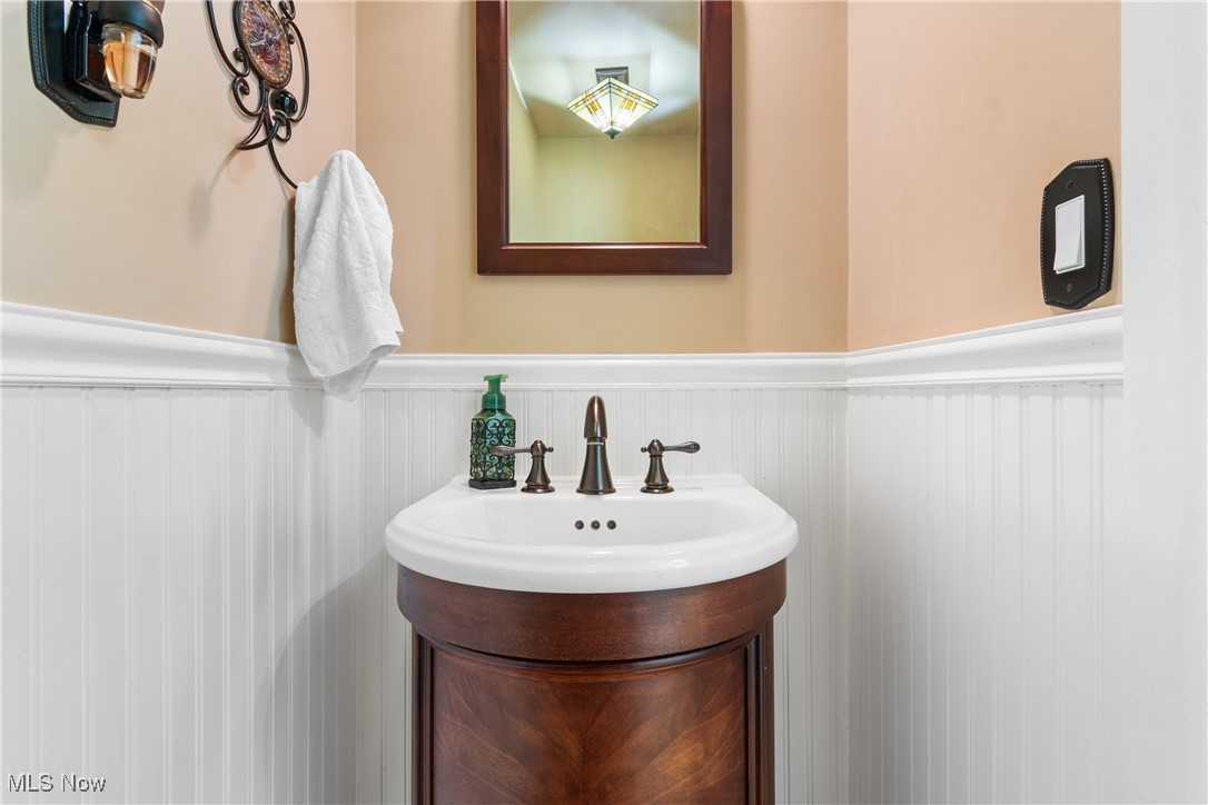 1336 Bellcrest Drive, Akron, Ohio image 18