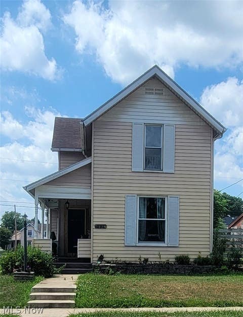 Homes For Sale - 391 S 9th Street<br/> Coshocton, OH 43812