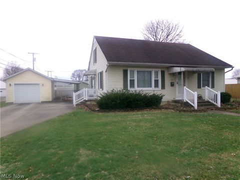 Homes For Sale - 213 W Stewart Avenue<br/> West Lafayette, OH 43845