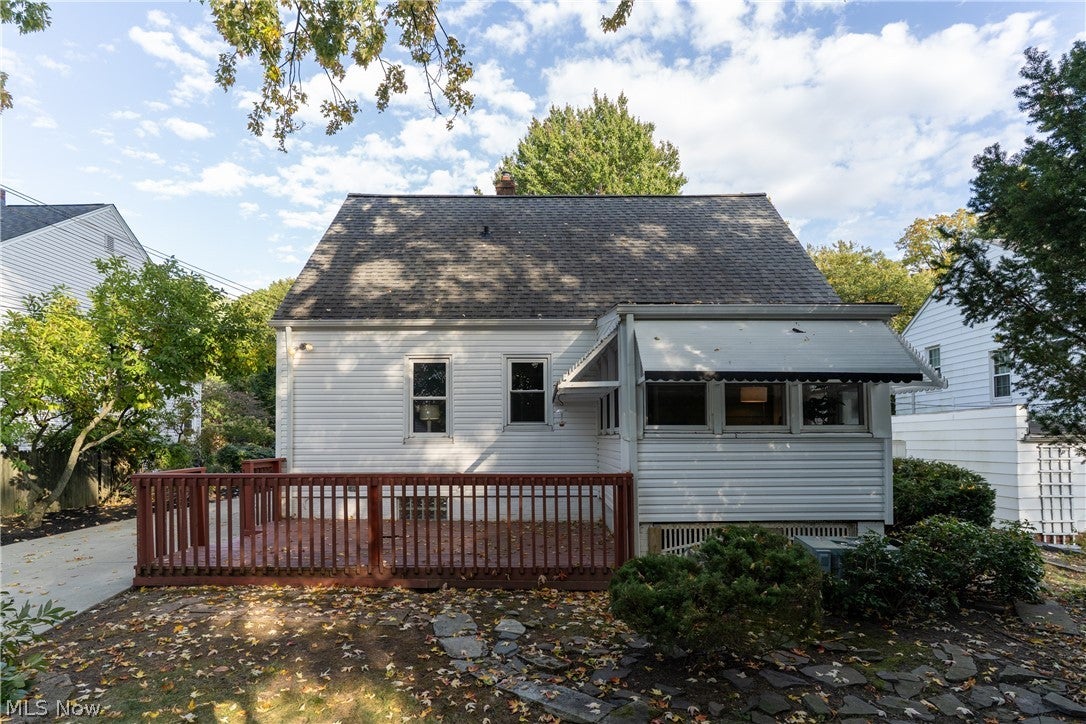 1592 Laclede Road