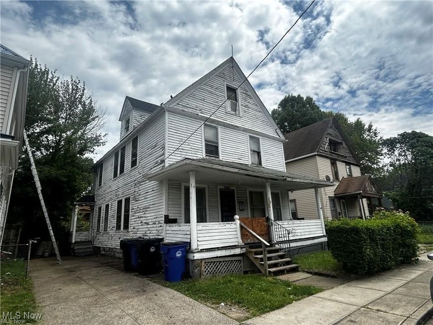 Value Add duplex! Great investment opportunity on the east side of Cleveland. 4/2 duplex with tenured tenants bringing in a total of $700/month. Tenants pay all utilities including water and sewer. Brand new roof and the down stairs unit has a brand new furnace. Roof photos were prior to the chimney being rebuilt. Exterior needs paint/siding and the front porch needs TLC. With some cosmetic upgrades the proforma rent is around $1700/month total. Video walk through available upon request. Professional Home Inspection Report available upon request!