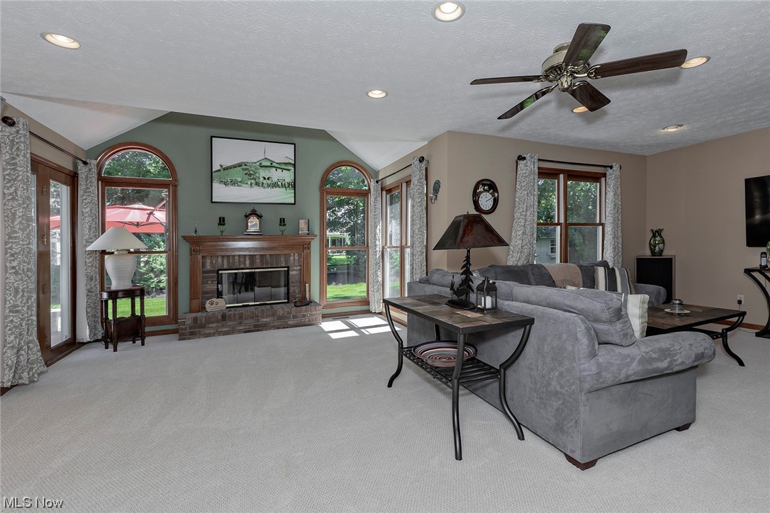 Hunter's Ridge - Residential