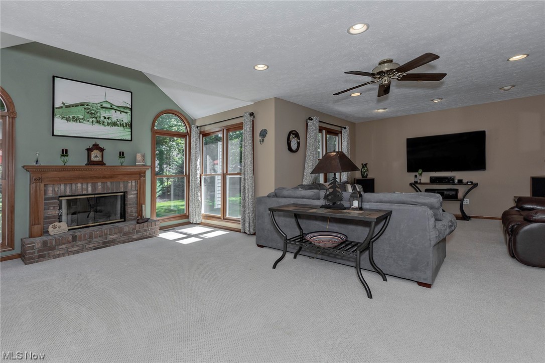 Hunter's Ridge - Residential