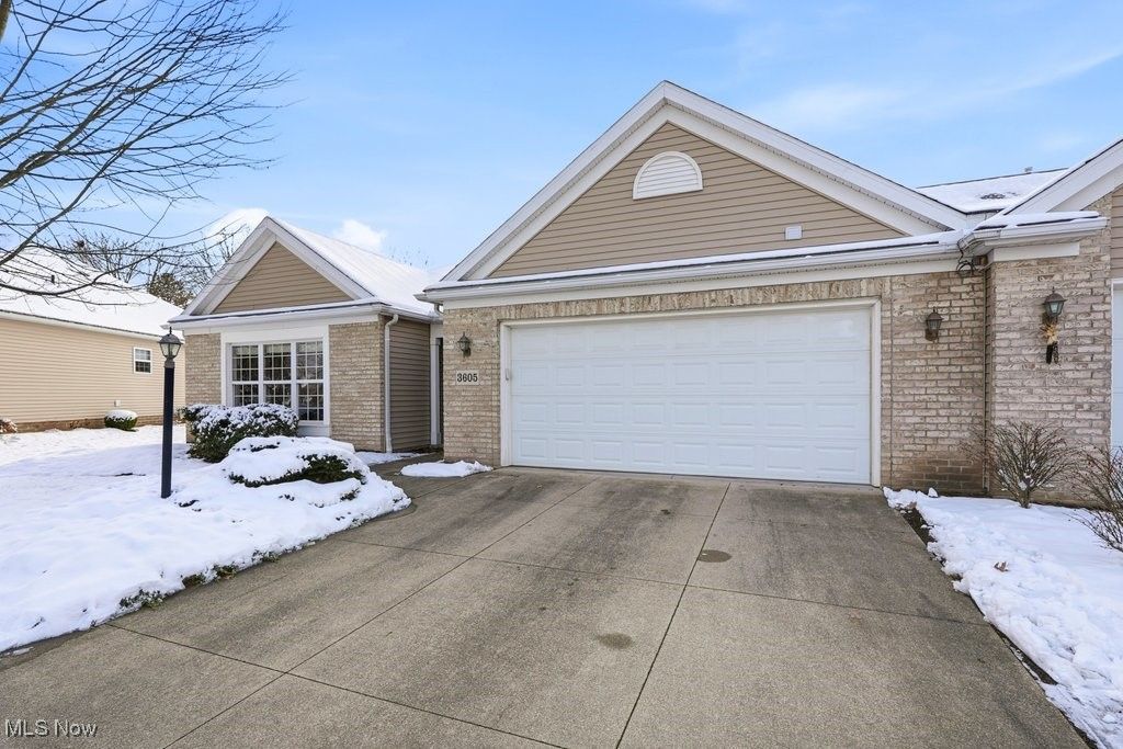 Photo of 3605 Elmhurst Circle, Uniontown, OH 44685 (MLS # 5178561)