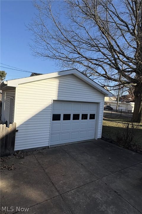 Tiny photo for 237 7th Street NW, New Philadelphia, OH 44663 (MLS # 5190107)