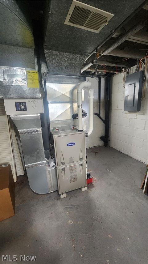 Tiny photo for 237 7th Street NW, New Philadelphia, OH 44663 (MLS # 5190107)