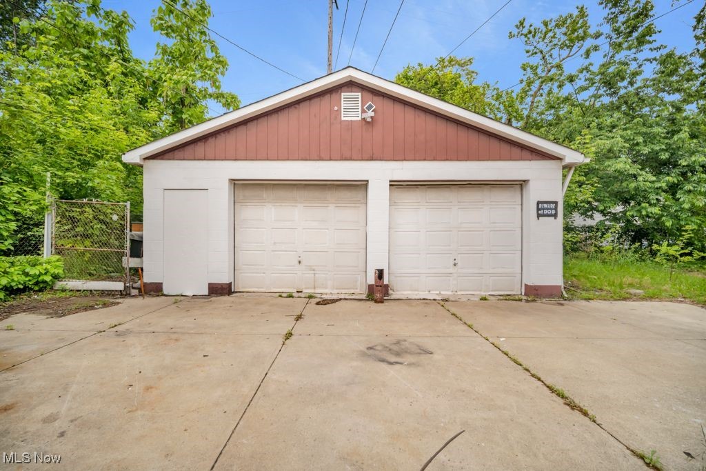 1586 E 86th Street, Cleveland, Ohio image 3