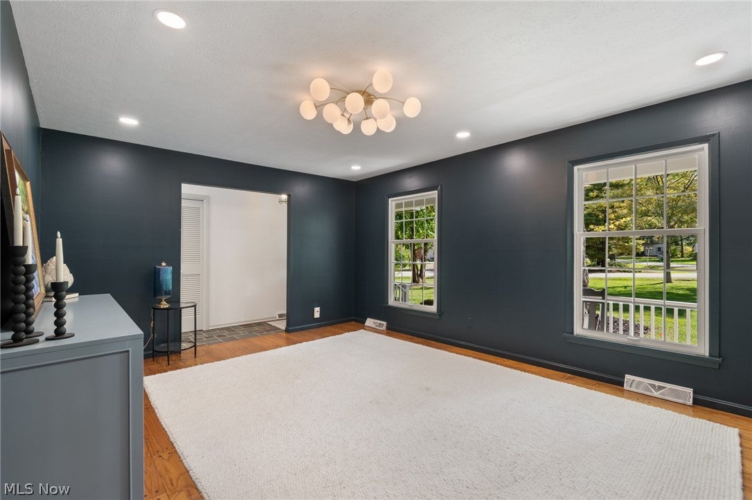 7566 Wake Robin Drive