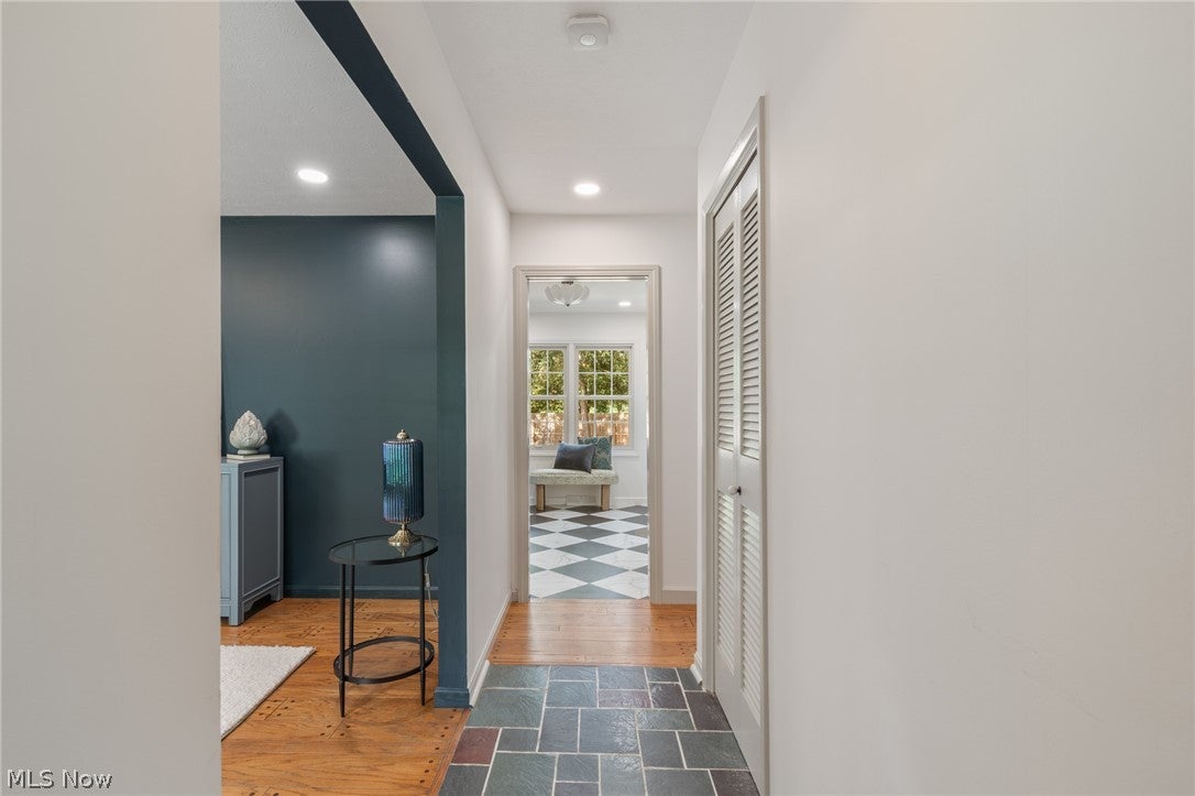 7566 Wake Robin Drive