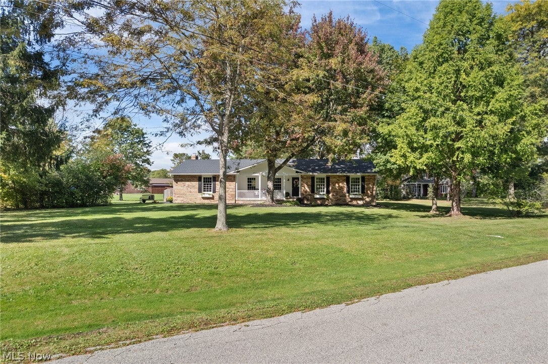 7566 Wake Robin Drive