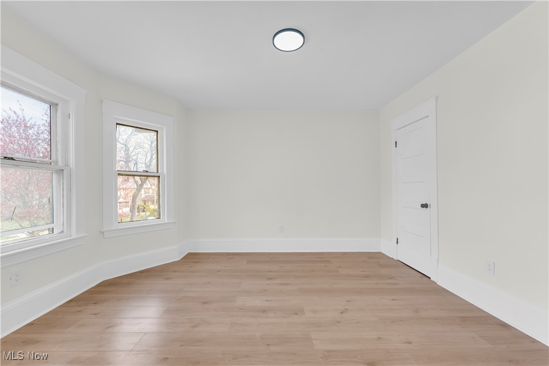 7218 Lawnview Avenue, Cleveland, Ohio image 26