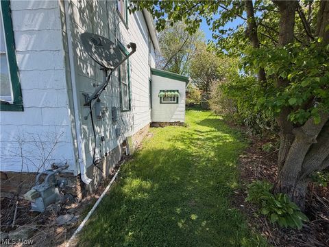 Tiny photo for 818 Riverview Street, East Liverpool, OH 43920 (MLS # 5210169)