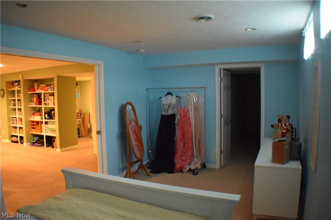 Oak Hollow - Residential