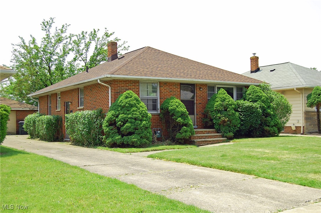 Discover Comfort and Convenience in Garfield Heights:
Tucked into a quiet, established neighborhood, this charming home places you right in the heart of Garfield Heights—where everyday living meets small-town warmth. Enjoy easy access to local parks, walking trails, rec centers, and nearby Garfield Park Reservation, a hidden gem for nature lovers. Whether you're into morning jogs, weekend farmers markets, or grabbing a bite at family-owned restaurants just minutes away, this location puts you close to it all.
Inside, the home offers great bones, classic charm, and opportunity to customize to your liking. The layout is functional, the potential is real, and the neighborhood has long-time residents who take pride in their homes.
Already attracting serious attention, this property has gone under contract twice. In both cases, circumstances unrelated to the home prevented closing—one buyer withdrew post-contingency and forfeited earnest money, and the second did not meet their hard money lender’s approval. No inspections report was shared (no repairs requested) and no appraisal was ordered in either case.
If you’re looking for a opportunity to build home equity in a great area with community roots and convenient access to downtown Cleveland, this one deserves a visit.
Ready to take a look or learn more? Reach out today before it’s gone again—this home is calling, you.