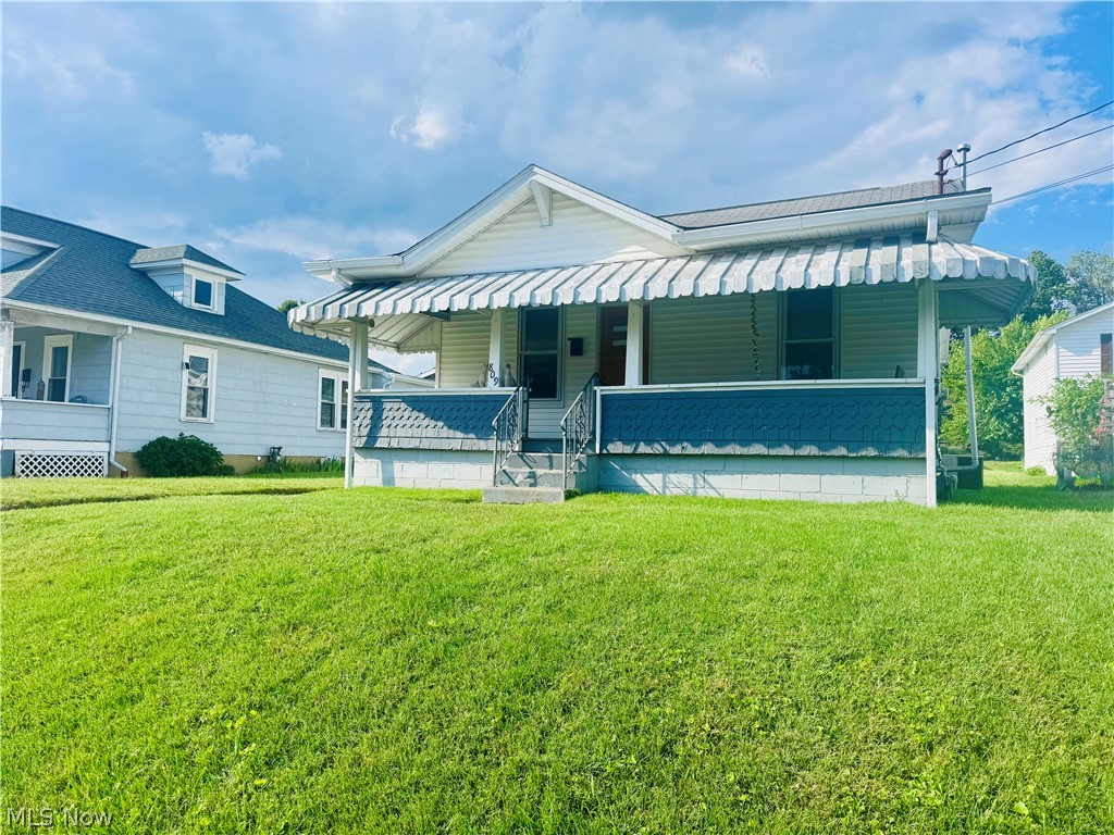 809 28th Street - Photo 2