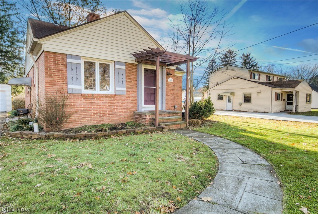 Kempers Clague Manor - Residential