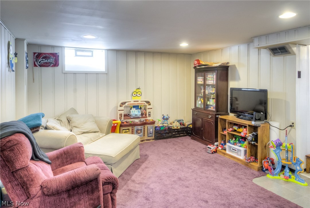 Kempers Clague Manor - Residential