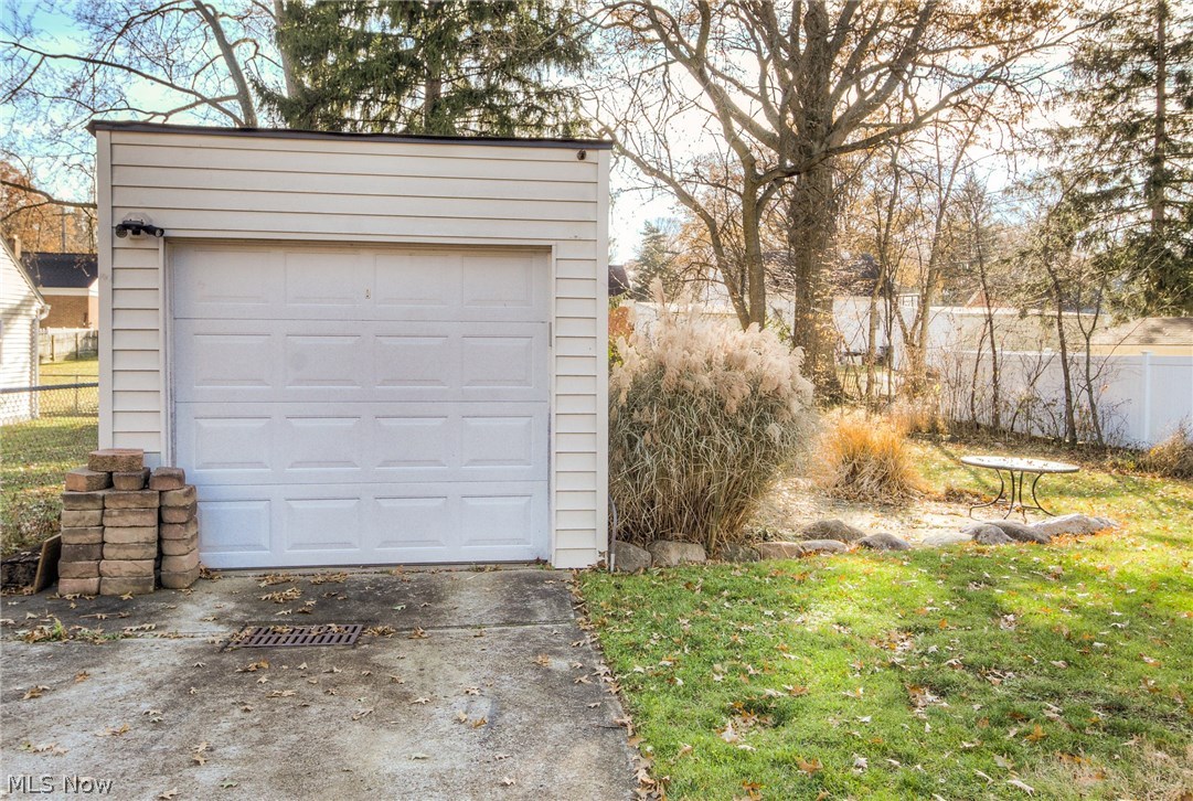 Kempers Clague Manor - Residential