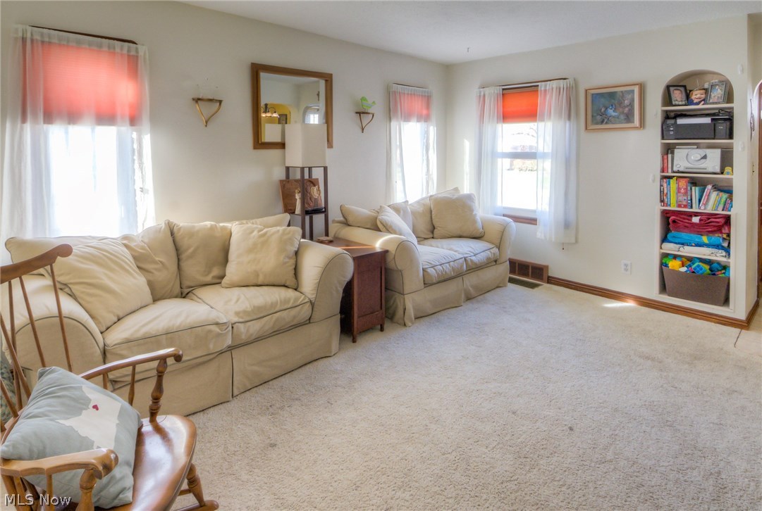 Kempers Clague Manor - Residential