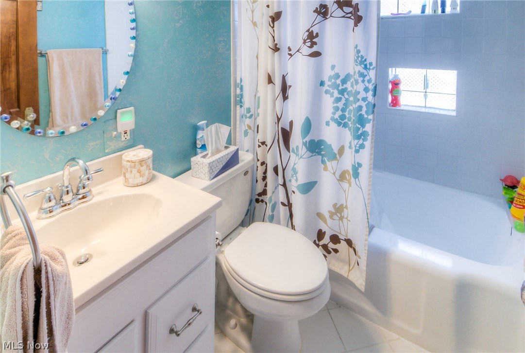 Kempers Clague Manor - Residential