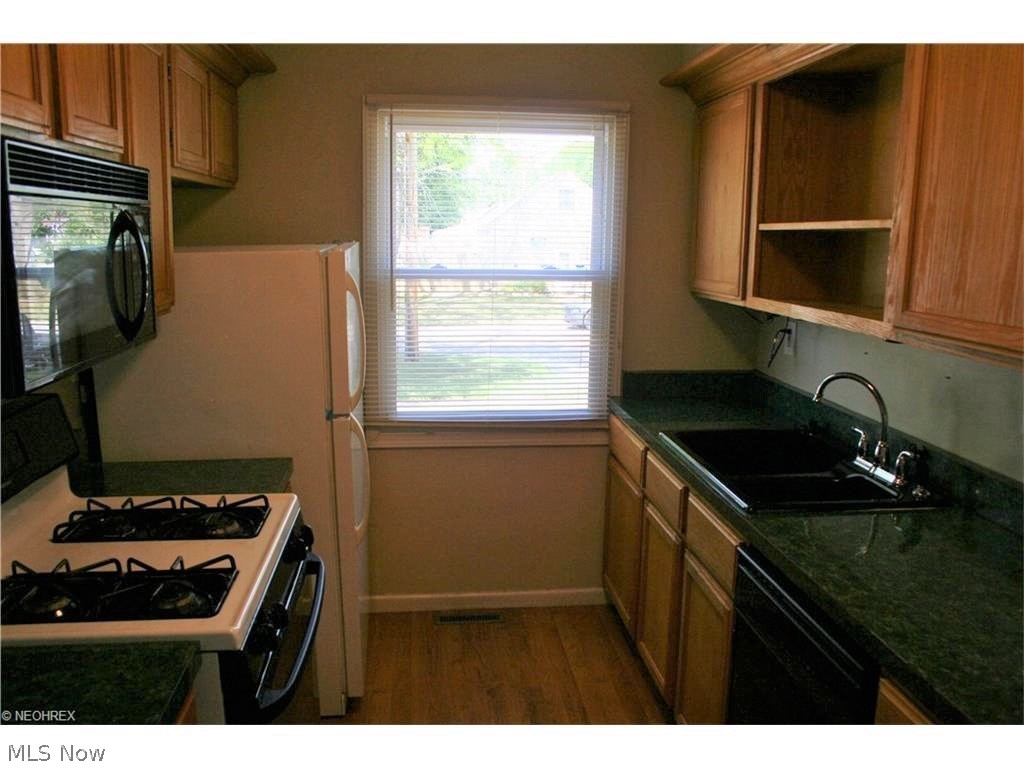 East Broad Heights - Residential