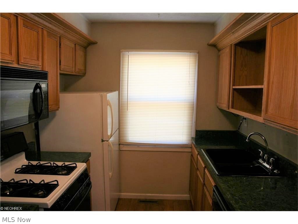 East Broad Heights - Residential