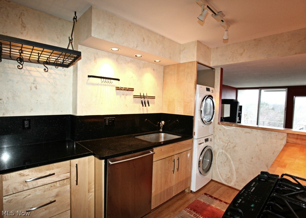 The Carlyle - Residential