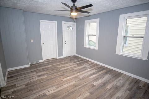 Tiny photo for 3314 W 32nd Street, Cleveland, OH 44109 (MLS # 5202547)