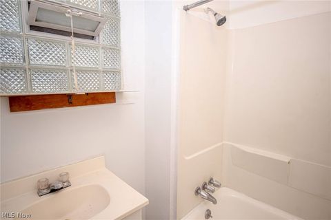 Tiny photo for 3314 W 32nd Street, Cleveland, OH 44109 (MLS # 5202547)