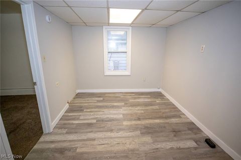 Tiny photo for 3314 W 32nd Street, Cleveland, OH 44109 (MLS # 5202547)