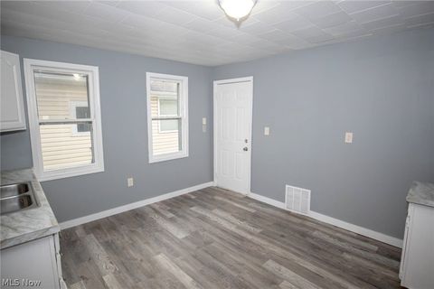 Tiny photo for 3314 W 32nd Street, Cleveland, OH 44109 (MLS # 5202547)