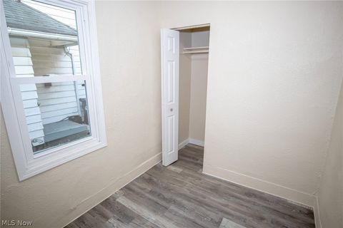 Tiny photo for 3314 W 32nd Street, Cleveland, OH 44109 (MLS # 5202547)