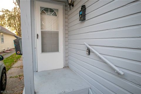 Tiny photo for 3314 W 32nd Street, Cleveland, OH 44109 (MLS # 5202547)