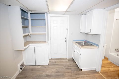 Tiny photo for 3314 W 32nd Street, Cleveland, OH 44109 (MLS # 5202547)