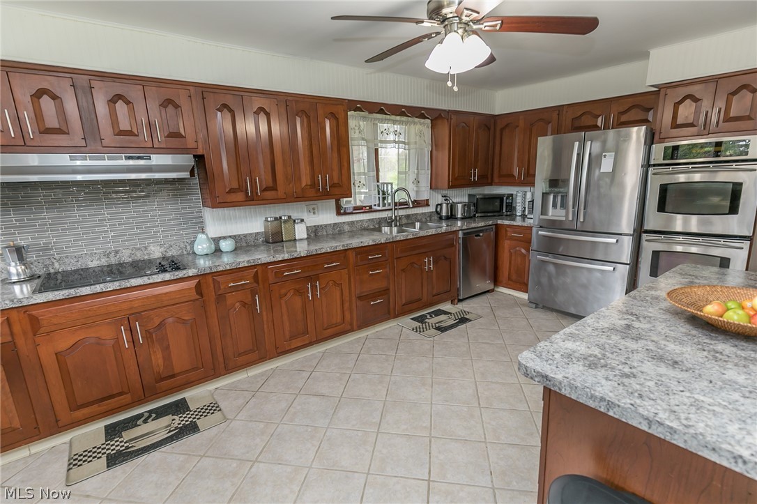 Riverside Pkwy - Residential