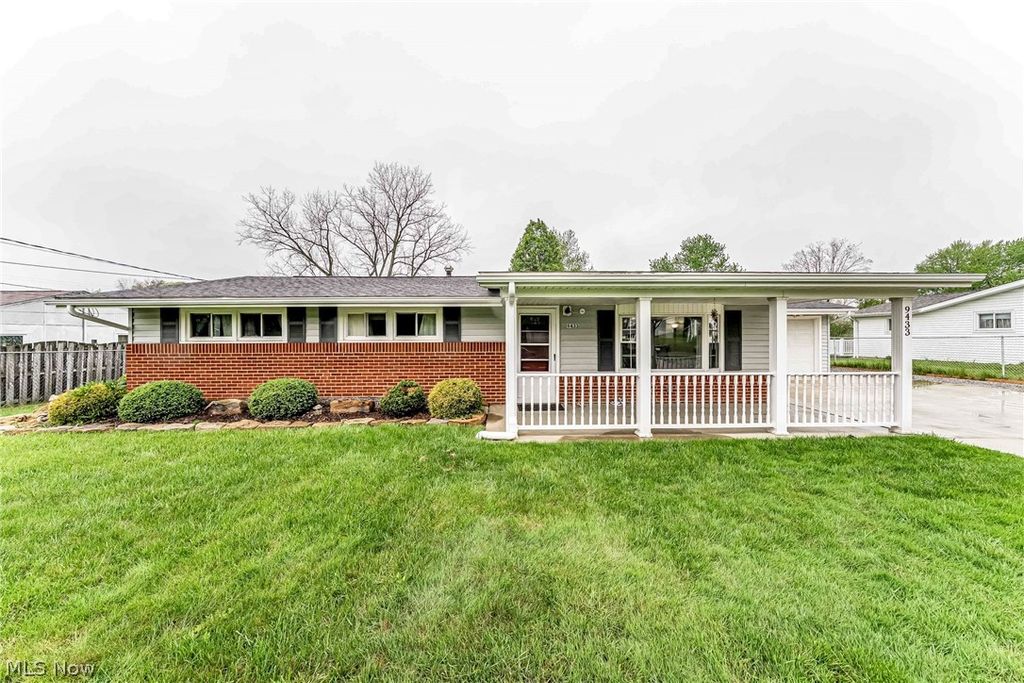 Photo of 9433 Steffner Drive, Streetsboro, OH 44241 (MLS # 5206032)