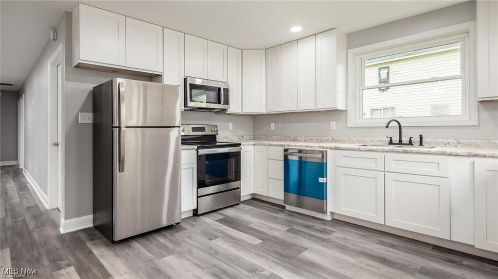 Photo of 194 Walnut Street, Roseville, OH 43777 (MLS # 5180296)