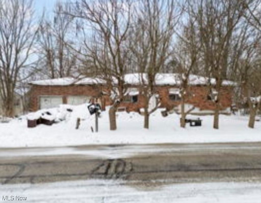 Photo of 7202 Woodland Avenue, Chagrin Falls, OH 44023 (MLS # 5183470)