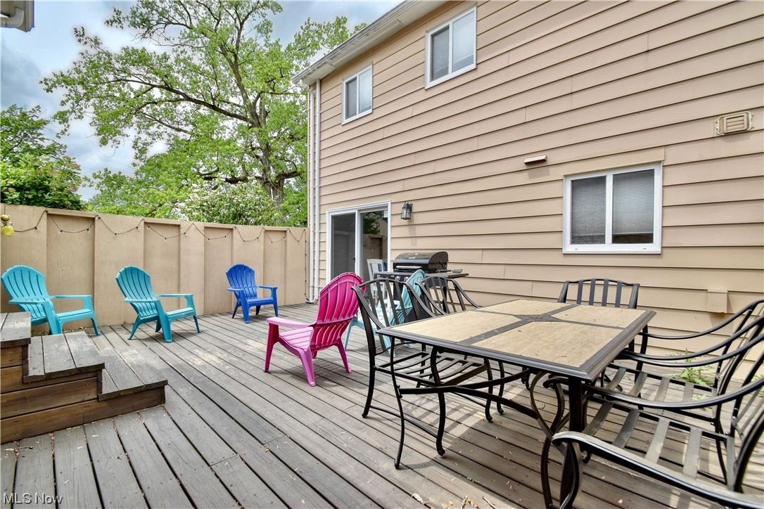 Deepwood Condo - Residential