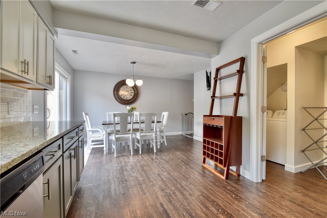 Deepwood Condo - Residential